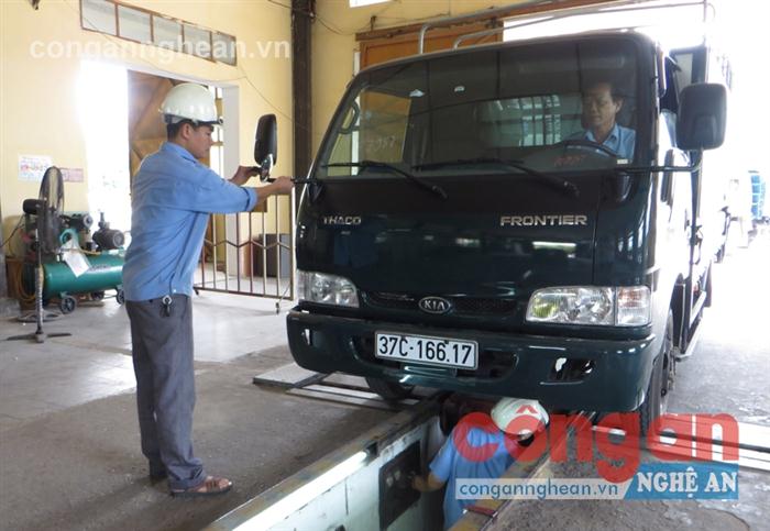 Xe ôtô gần hết niên hạn   sử dụng được chứng nhận kiểm định với   chu kỳ ngắn hơn những xe    còn mới