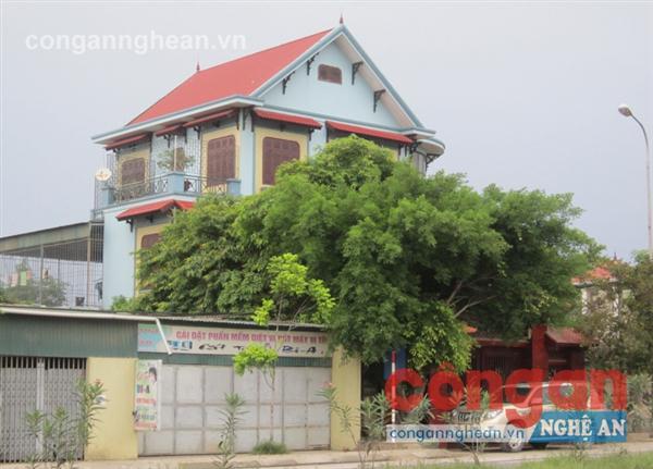 Ngôi nhà 3 tầng, đồng thời là văn phòng làm việc của Công ty TNHH Tám Oanh