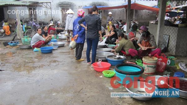 Nhiều chợ trên địa bàn tỉnh vẫn chưa được quy hoạch, tu sửa, xây mới