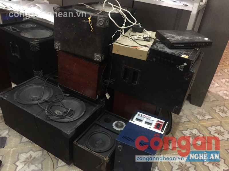 Một số tang vật khác bị lực lượng Công an thu giữ
