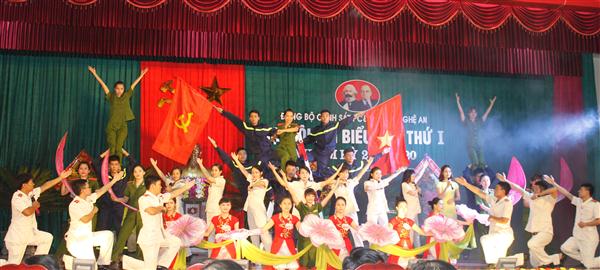 Một tiết mục văn nghệ chào mừng Đại hội