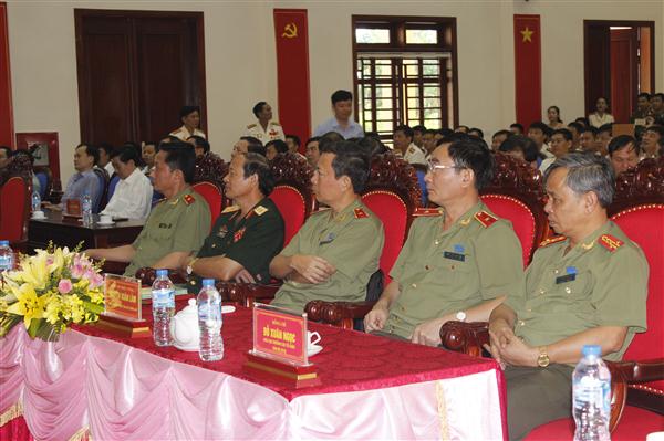 Các đại biểu tham dự đại hội