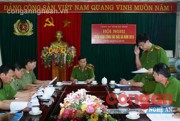 Tiểu ban tư vấn đặc xá Công an tỉnh họp triển khai                                             công tác xét đặc xá năm 2015