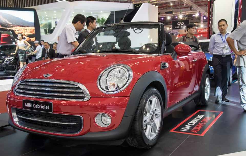 MINI Cooper Cabrio - 1,559 tỉ đồng