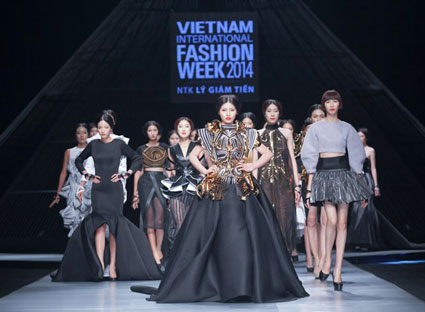 Chính thức khởi động Tuần lễ thời trang quốc tế tại Việt Nam 2015