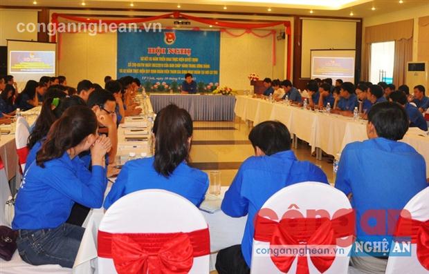 Đông đảo cán bộ đoàn các cấp tham gia Hội nghị