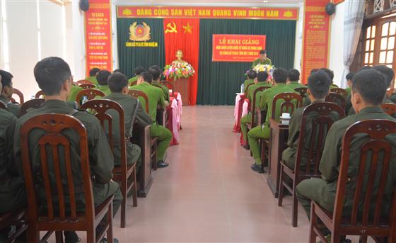 Toàn cảnh buổi khai giảng