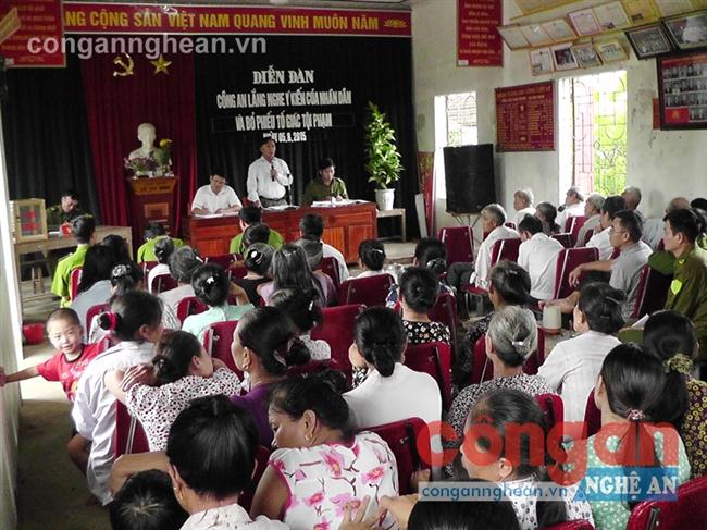 Diễn đàn “Công an lắng nghe ý kiến của nhân dân” là dịp để người dân  đóng góp ý kiến giúp lực lượng Công an thực hiện tốt công tác đảm bảo ANTT