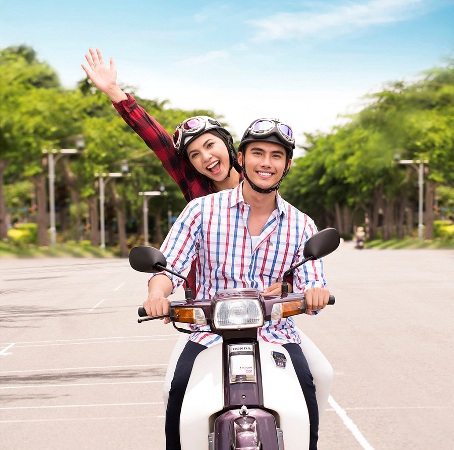 Super Dream 110 màu nâu huyền thoại.
