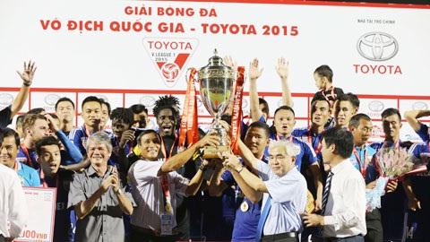 B.BD lần đầu tiên đoạt cú đúp 