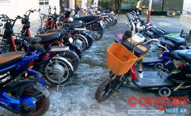 Số xe máy điện, xe đạp điện bị Công an huyện tạm giữ