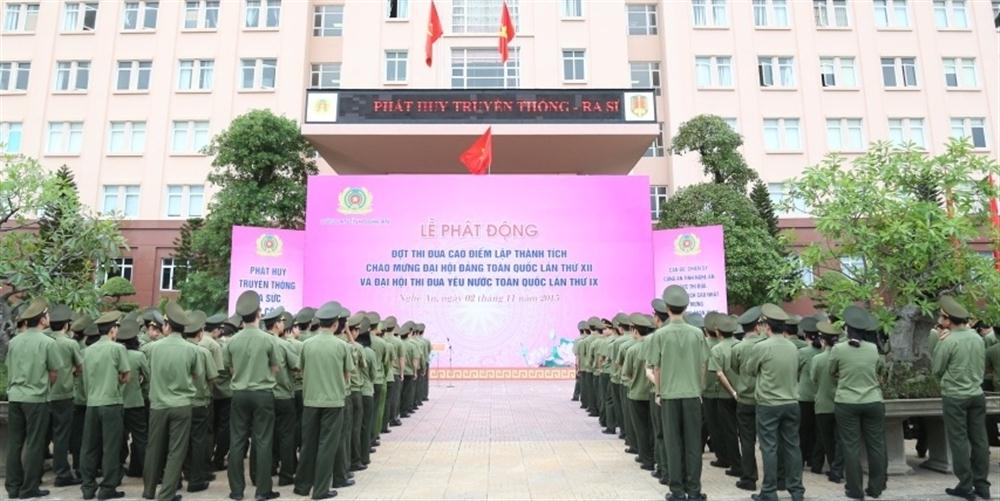 Cán bộ, chiến sỹ Công an tỉnh dự buổi lễ phát động thi đua