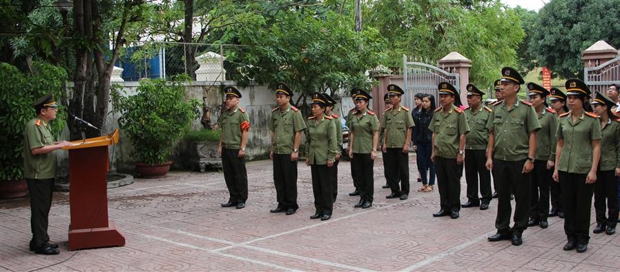 Tai lễ phát động đợt thi đua đặc biệt tại Báo Công an Nghệ An