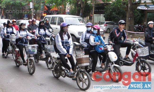 Từ 6/12/2015, sẽ thực hiện đăng ký và cấp biển số xe cho xe môtô điện, xe máy điện