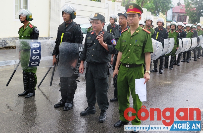Phòng CSBV&CĐ phối hợp với các lực lượng thực tập phương án chống tập trung đông người khiếu kiện trái pháp luật
