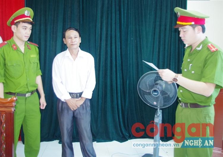 Đọc lệnh bắt Lê Xuân Nghinh