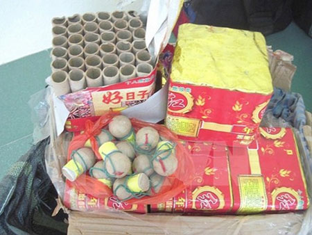 Gần đến Tết, liên tiếp bắt nhiều vụ mua bán, vận chuyển pháo nổ trái phép (Ảnh minh họa)