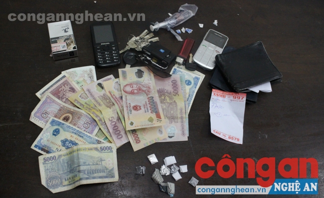Tang vật vụ án