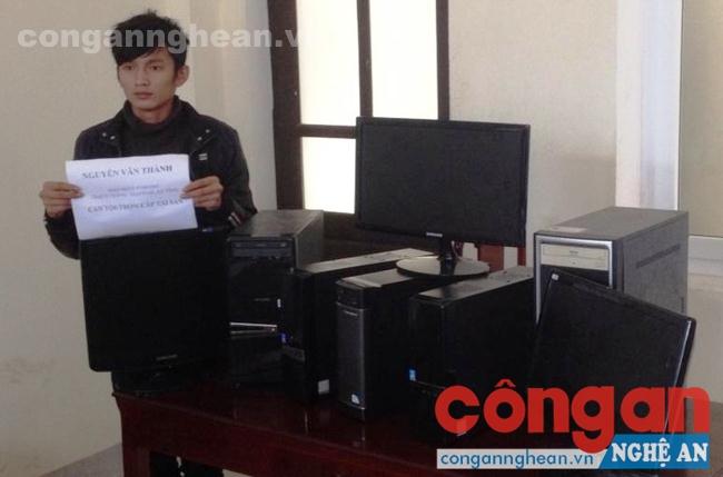  Đối tượng Nguyễn Văn Thành và một số tang vật bị Công an huyện Thạch Hà thu giữ