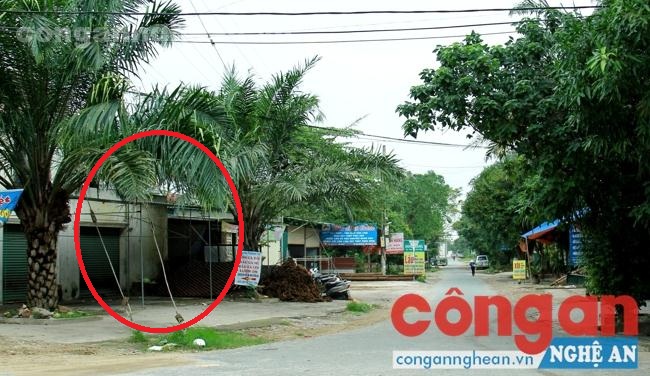 Vị trí gia đình ông Chu dựng mái tôn bị ra quyết định cưỡng chế “vi phạm hành lang ATGT”