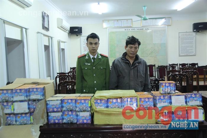 Đối tượng Trần Văn Khôi (X) và tang vật tại cơ quan điều tra