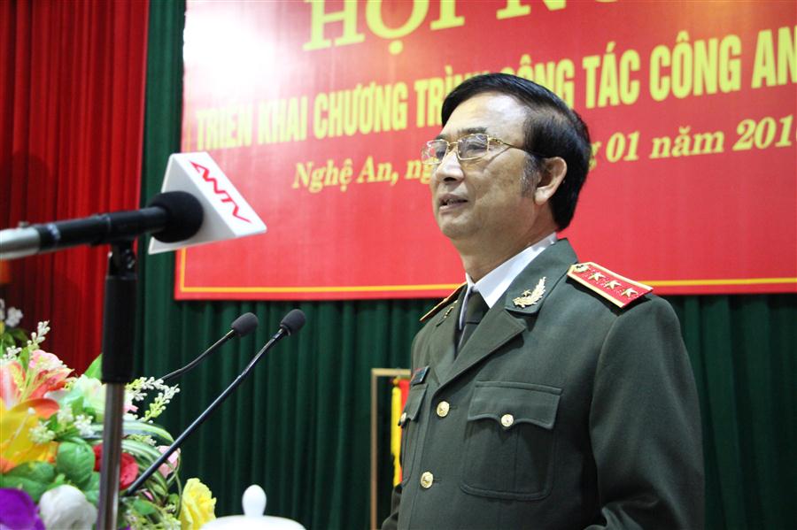 Đồng chí Thượng Tướng Đặng Văn Hiếu, Uỷ viên Trung ương Đảng, Phó Bí thư Đảng uỷ Công an Trung ương, Thứ trưởng Thường trực Bộ Công an phát biểu chỉ đạo hội nghị