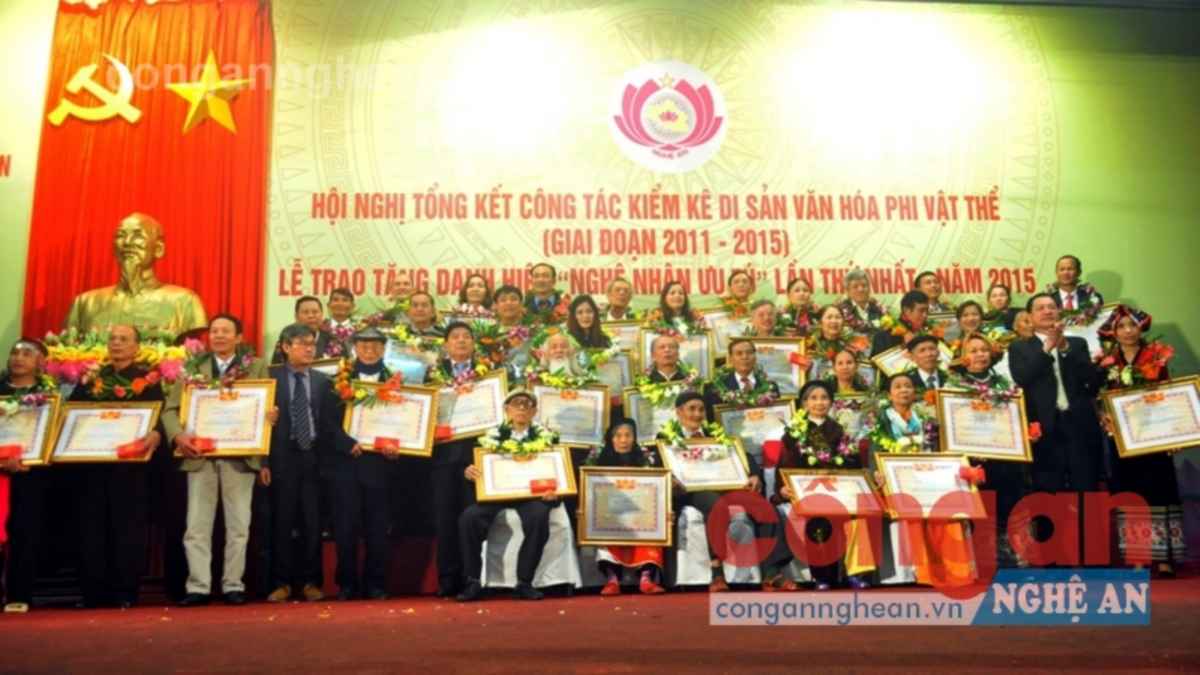Trao tặng danh hiệu Nghệ nhân ưu tú cho 39 cá nhân tiêu biểu