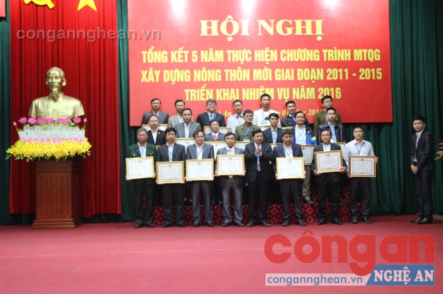 Tặng giấy