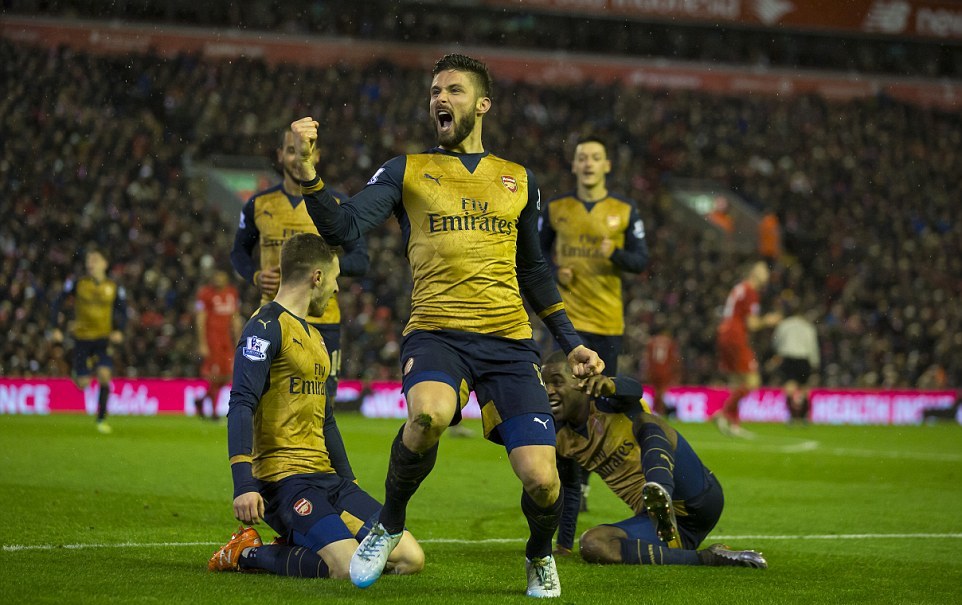  Giroud đã 11 pha lập công ở giải Ngoại hạng mùa này