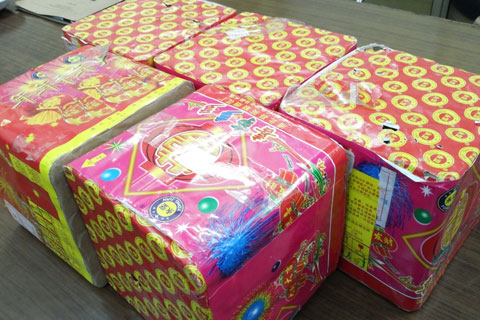 Gần đến Tết, liên tiếp bắt nhiều vụ mua bán, vận chuyển pháo nổ trái phép (Ảnh minh họa)