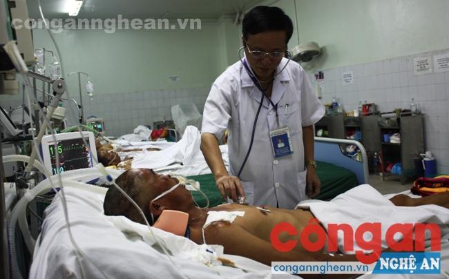  Rất nhiều bệnh nhân điều trị tại khoa Hồi sức cấp cứu, Bệnh viện Hữu nghị Đa khoa tỉnh sẽ phải đón Tết trên giường bệnh