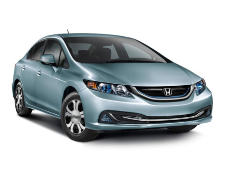 5. Honda Civic Hybird (24.735 USD - tương đương 553,69 triệu đồng).