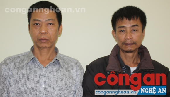  2 đối tượng Hùng và Thanh