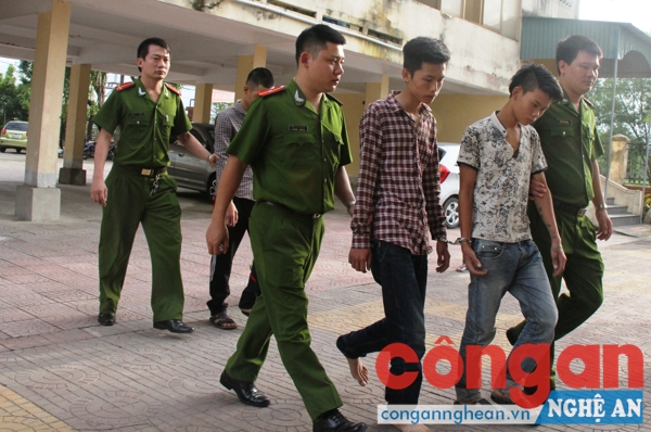 Công an TX Cửa Lò bắt giữ các đối tượng phạm pháp