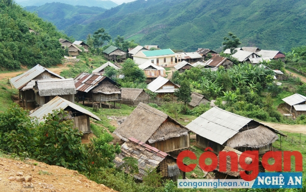 Một góc bản làng người Khơ Mú