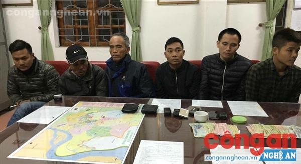 Nhóm đối tượng cùng tang vật vụ án