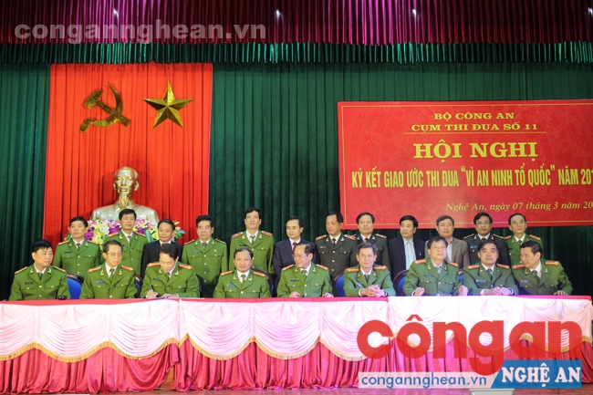 Ký kết giao ước thi đua năm 2016