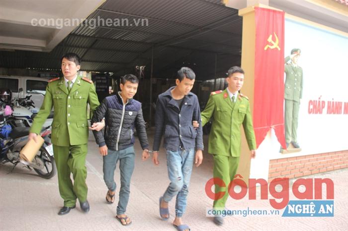 Công an TX Cửa Lò phá Chuyên án 216G, bắt giữ 2 đối tượng (x) cướp giật tài sản