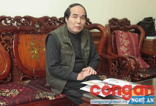 Họa sỹ Hồ Thiết Trinh chia sẻ với phóng viên về duyên nợ với nghề họa sỹ