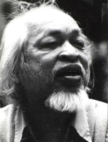 Chân dung nhà thơ Hoàng Trung Thông - Ảnh tư liệu