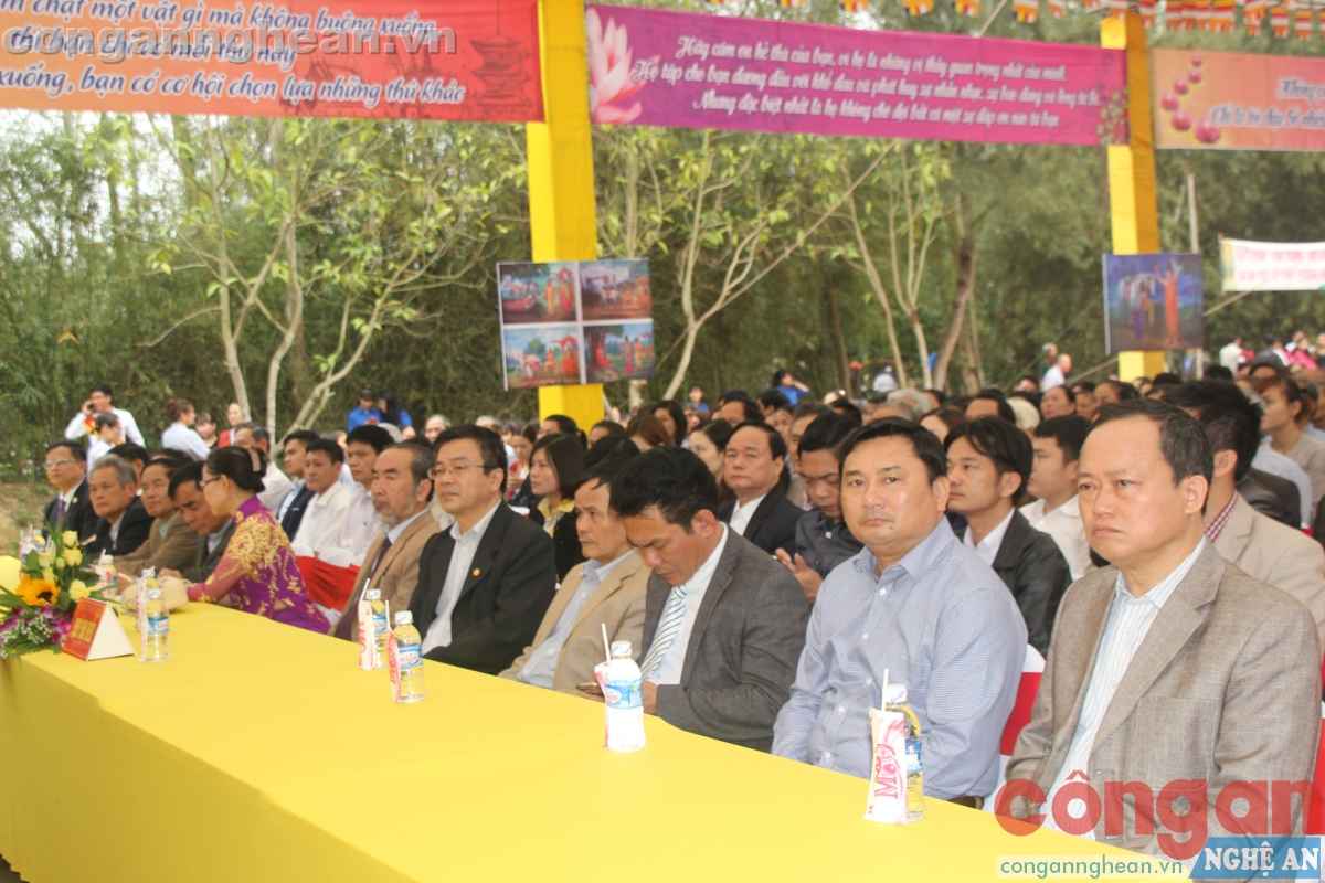 Đại diện Sở VHTTDL Nghệ An, chính quyền thành phố Vinh, xã Nghi Đức và các sở ban ngành