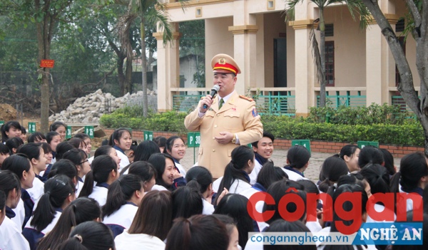 Toàn cảnh buổi tuyên truyền