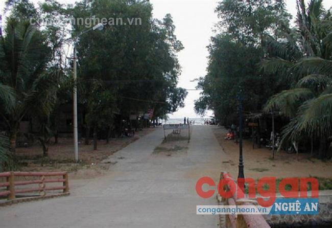 Đường vào biển Xuân Thành, nơi công an vừa bắt giữa một ổ mại dâm