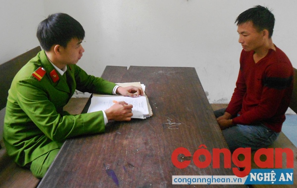 Đối tượng Nguyễn Đức Hùng tại cơ quan điều tra