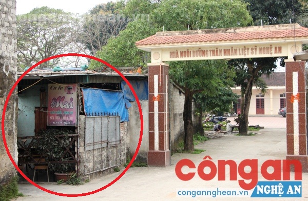 Ki-ốt hộ gia đình bà Mai thuê ở cổng ra vào Nhà nuôi dưỡng thân nhân liệt sỹ Nghệ An