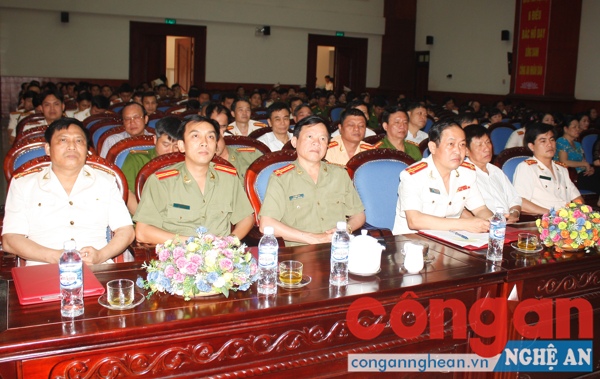 Các đại biểu tham dự lễ kỷ niệm