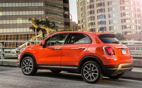 2016 Fiat 500X: 20.000 USD