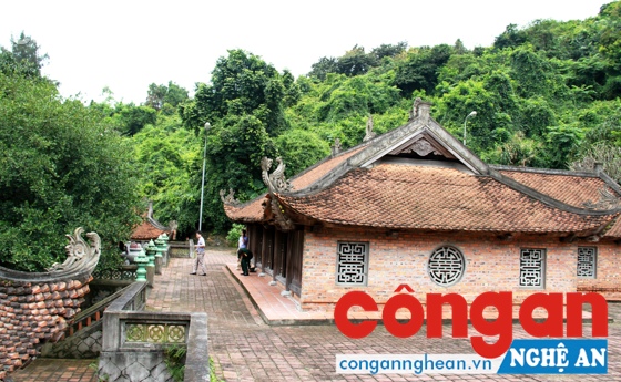 Chùa Ngư - điểm đến tâm linh của TX Cửa Lò trên đảo Song Ngư