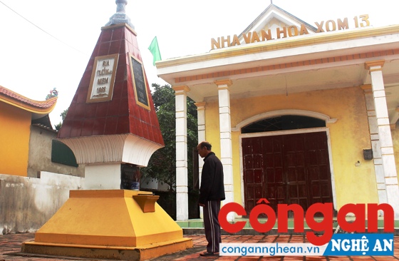 Bia tưởng niệm về sự kiện ngày 5/6/1968 được dựng lên trong khuôn viên xóm 13, xã Nghi Đức, TP Vinh