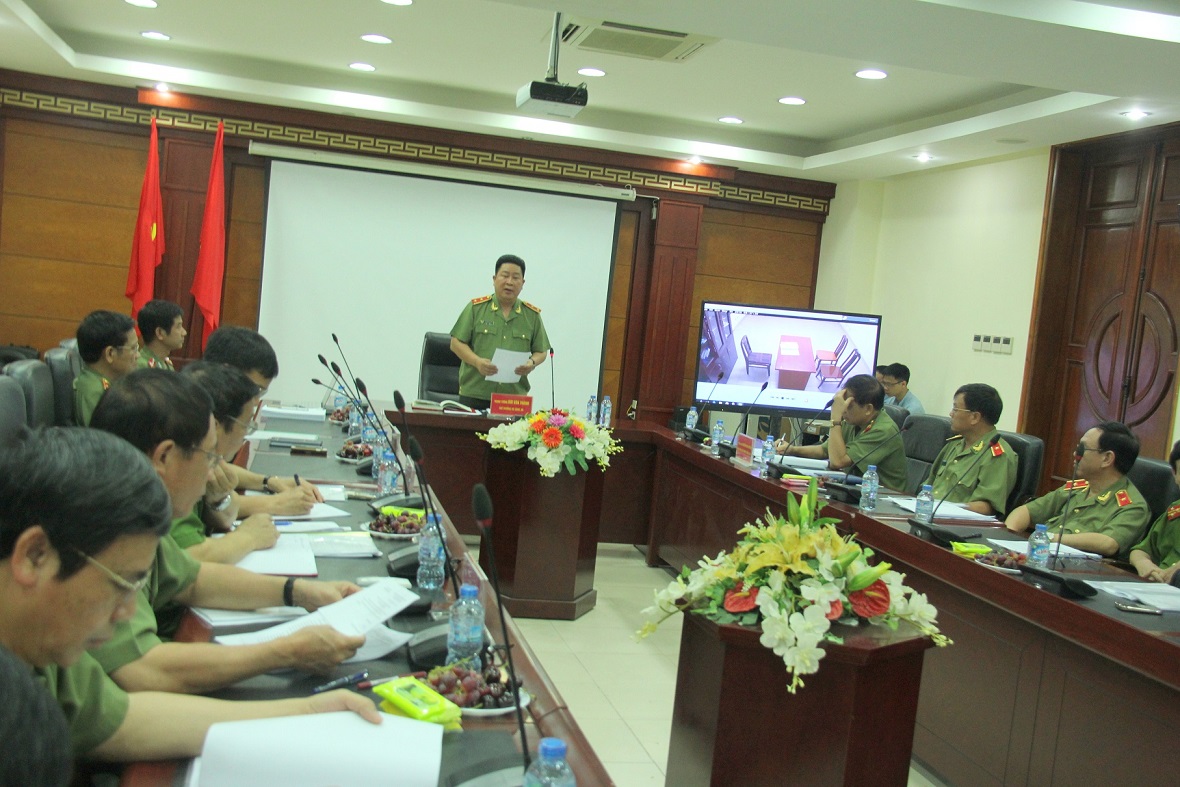 Thứ trưởng Bùi Văn Thành phát biểu khai mạc tại Hội thảo.